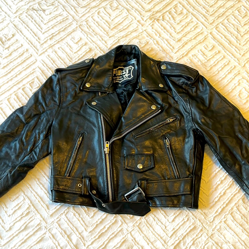Vintage Black Leather Crop Motorcycle Jacket Med
